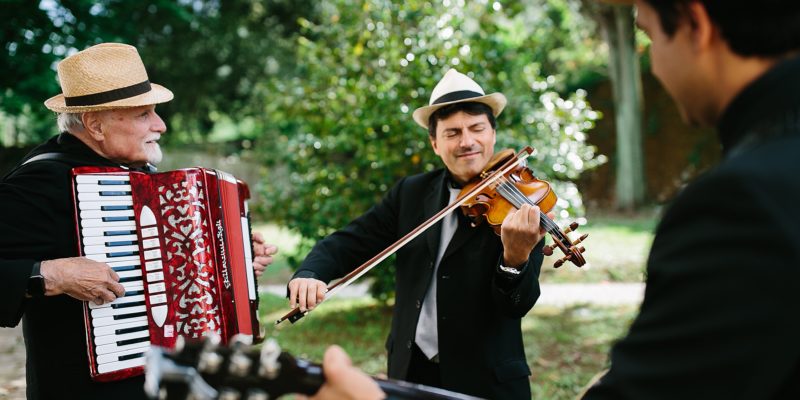 Folk Trio