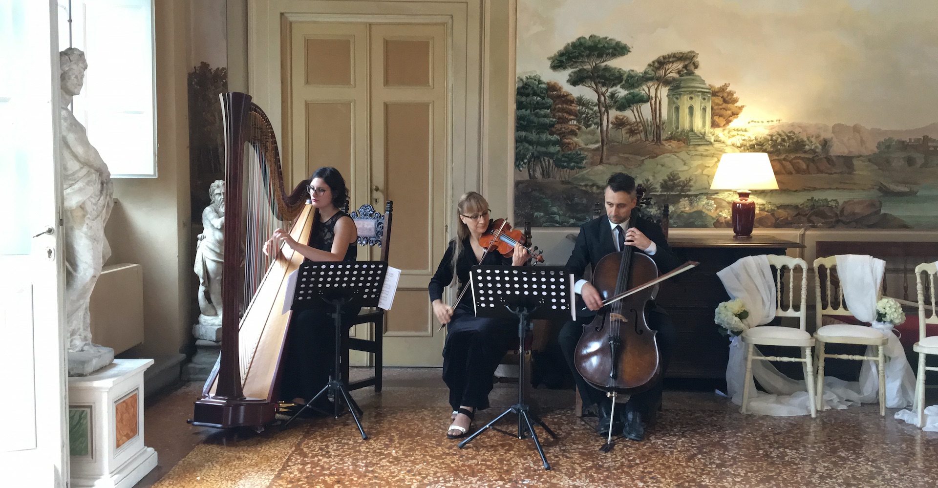 Harp Violin and cello for a ceremony in Tuscany