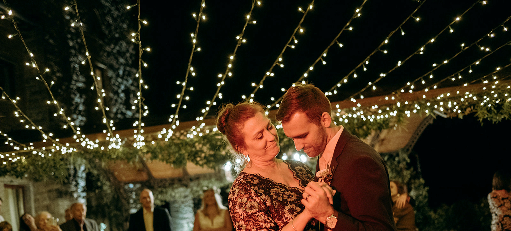 Fairylights wedding in Tuscany