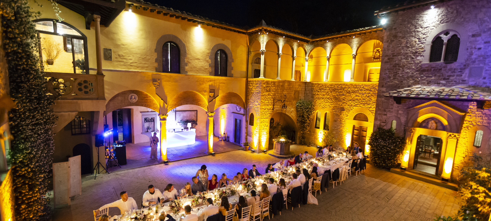 UpLights Led Palagio Castel Courtyard Music&Co.